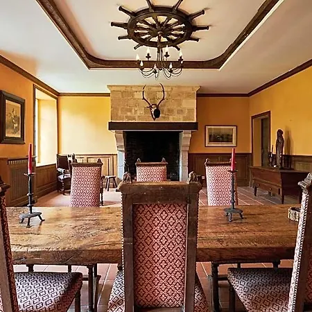 Manoir De L'ormel